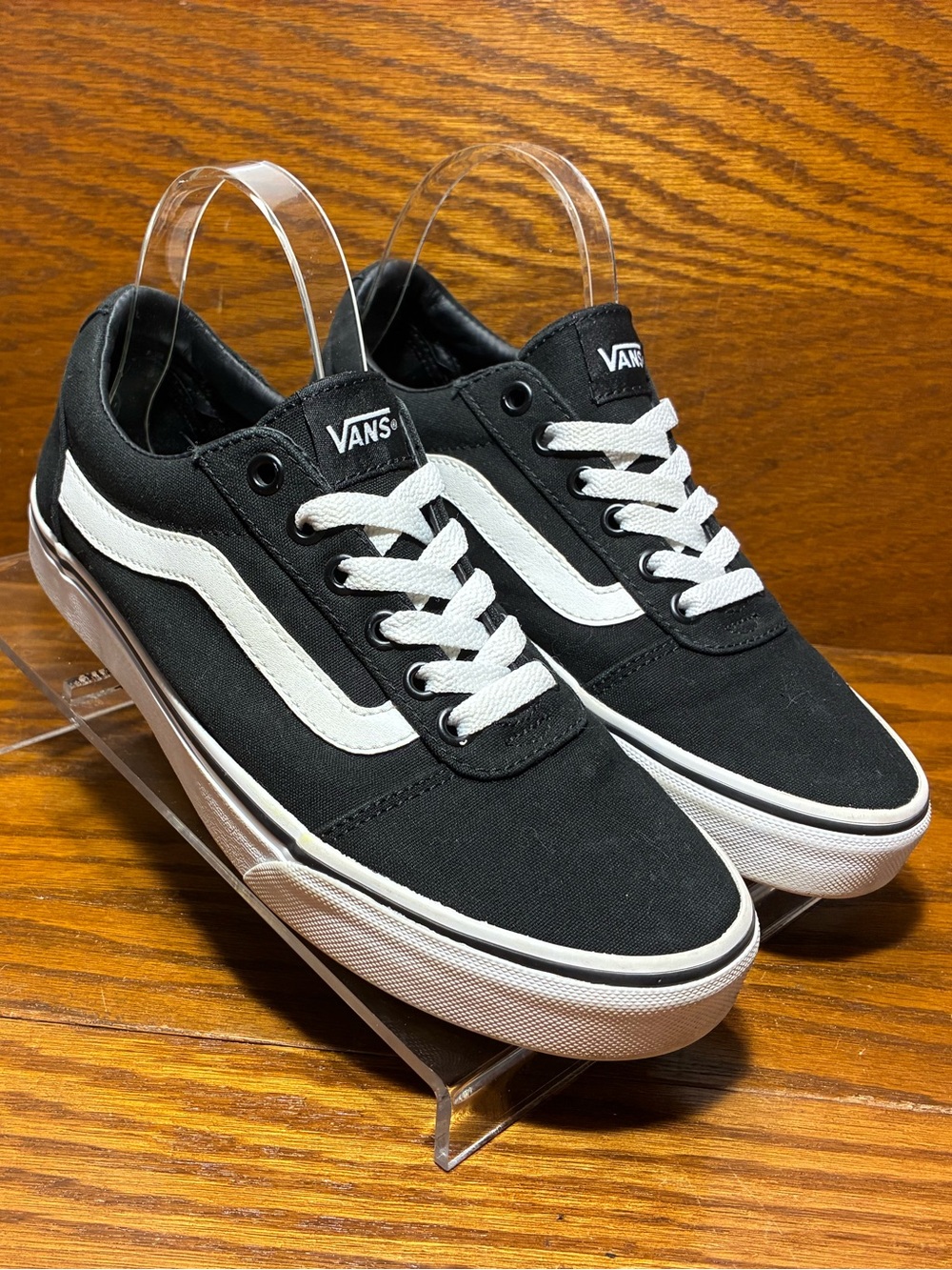 Vans Old Skool Black Canvas Sneakers Women’s 7.5